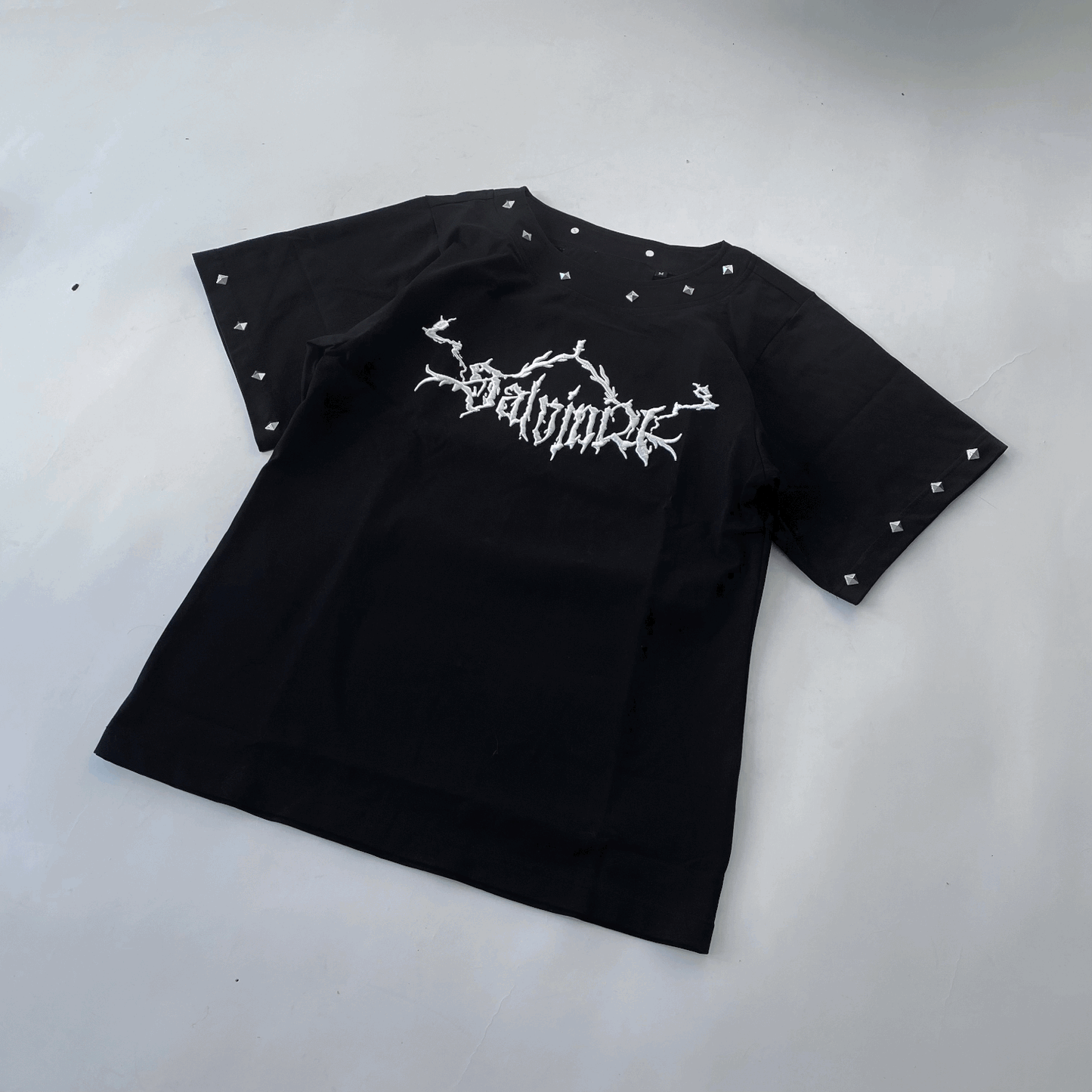 THE JETT STUDDED TEE